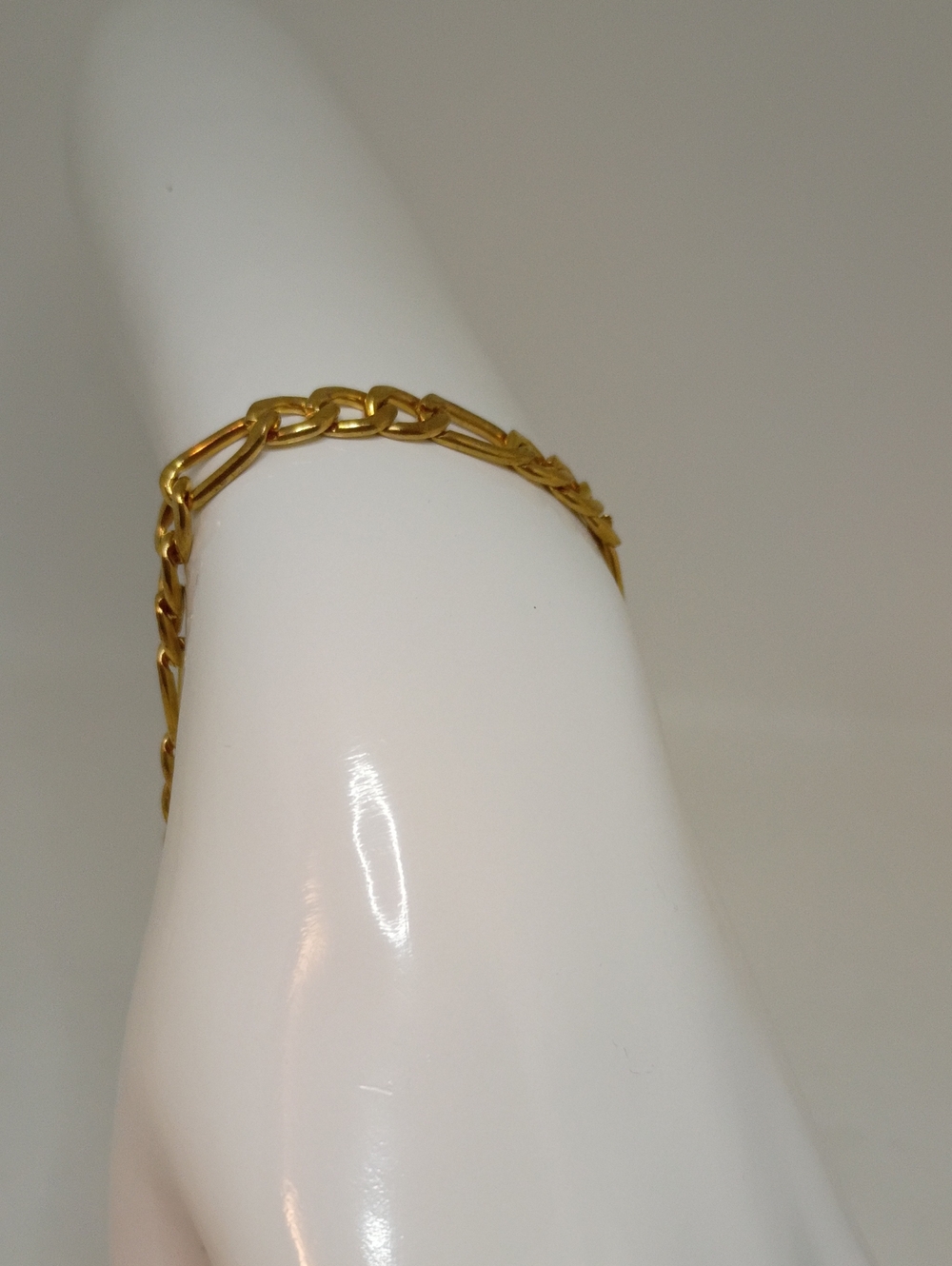 Polished Gold Figaro Link Bracelet for Women